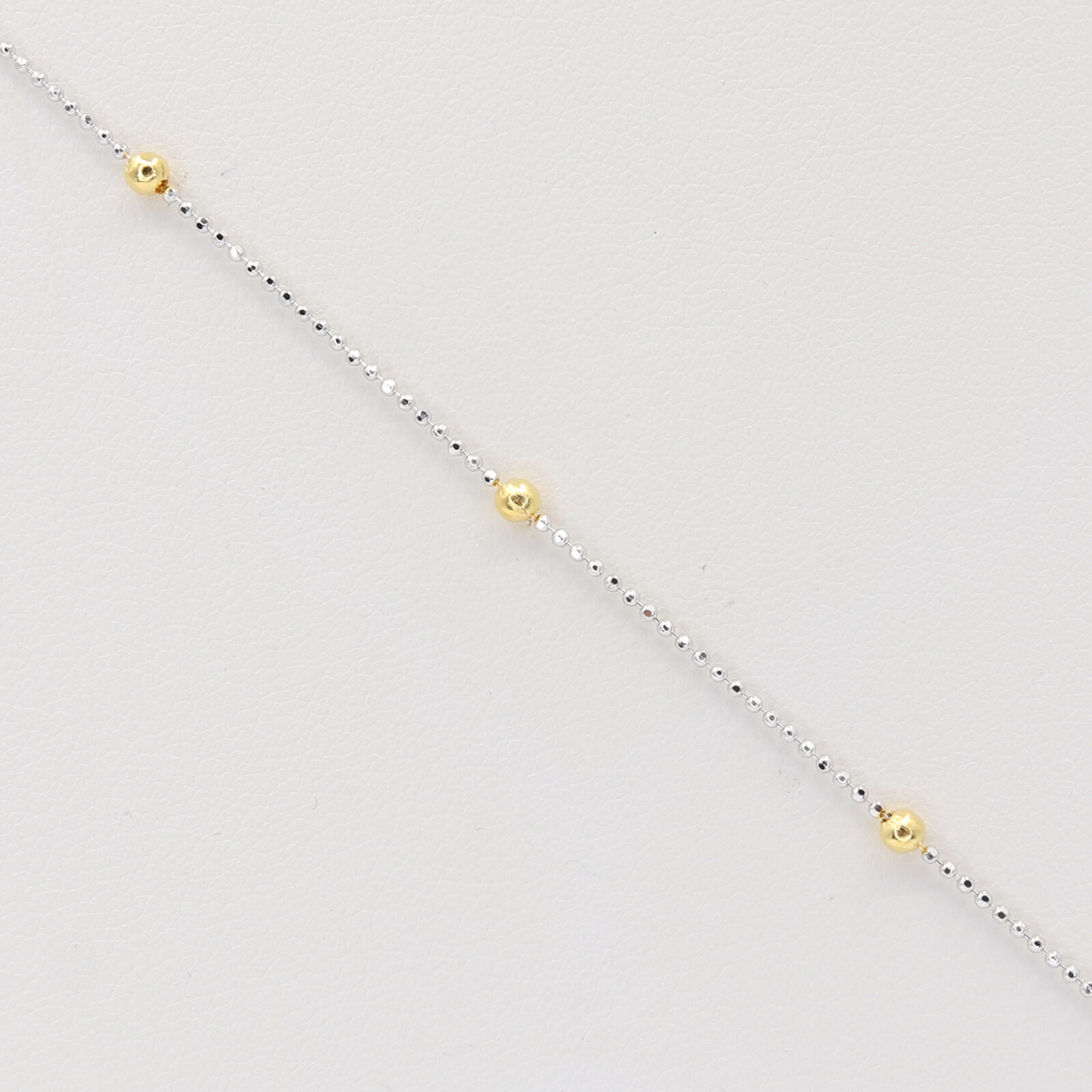 Stříbrný náramek B2095