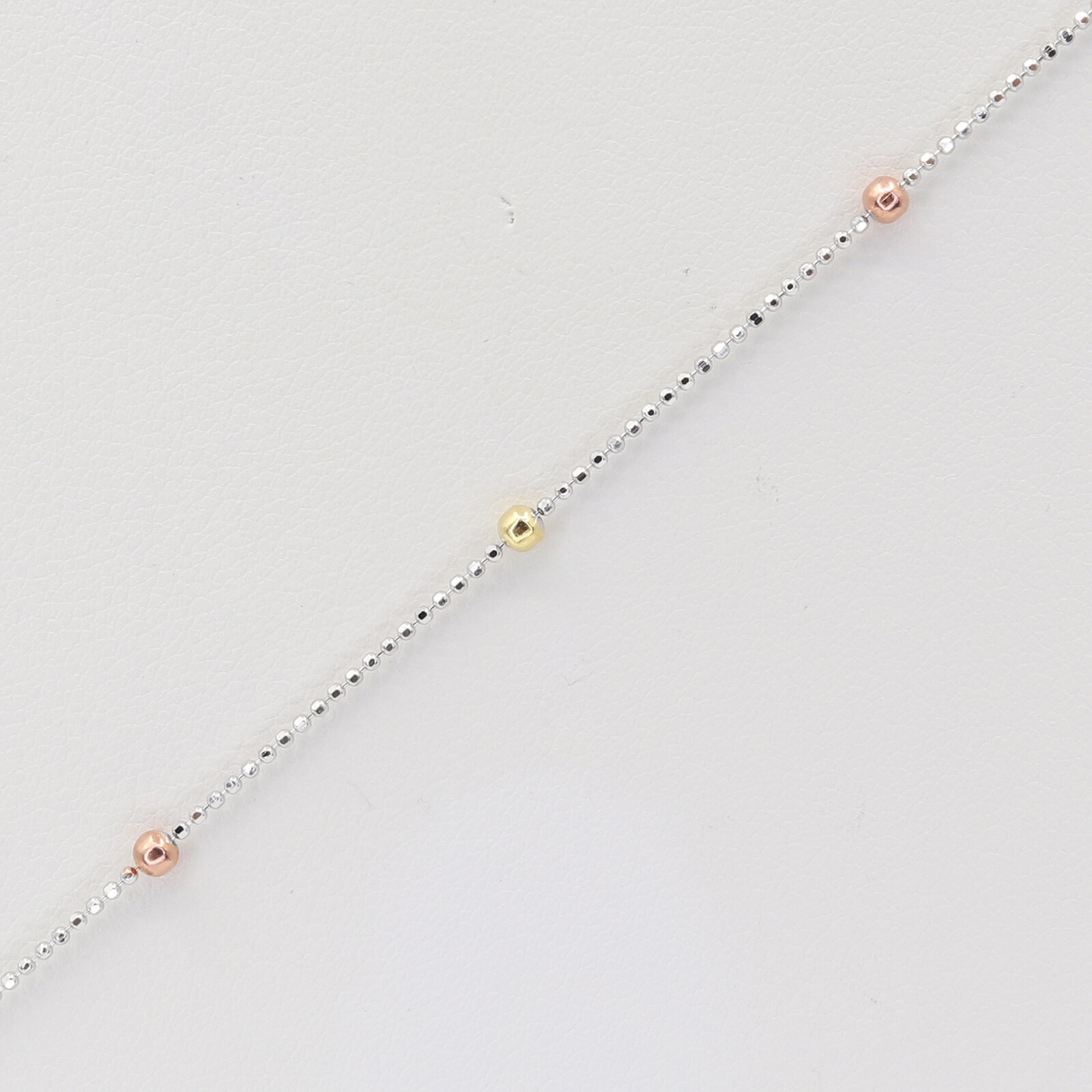 stříbrný náhrdelník B2102