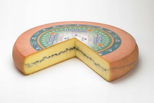 Francouzský sýr s popelem Morbier Aop, kousek cca 1 kg