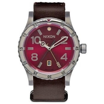 Nixon  Diplomat  ruznobarevne