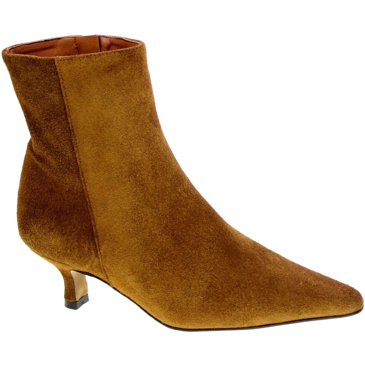 Angel Alarcon  93337  Hnědá