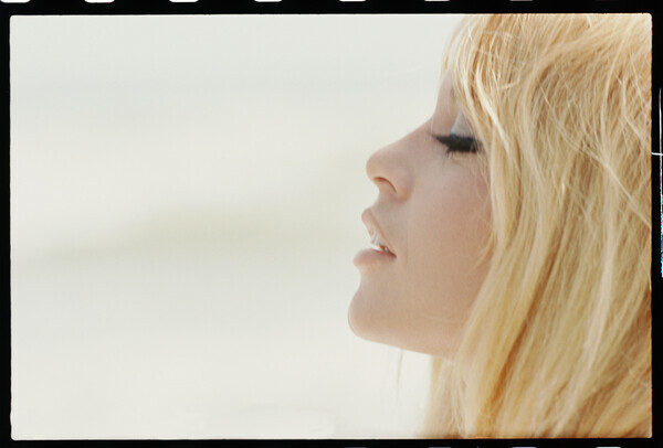 Suero, Orlando Plakát, Obraz - Brigitte Bardot on the Beach, 1965, Suero, Orlando, 40 × 26.7 cm