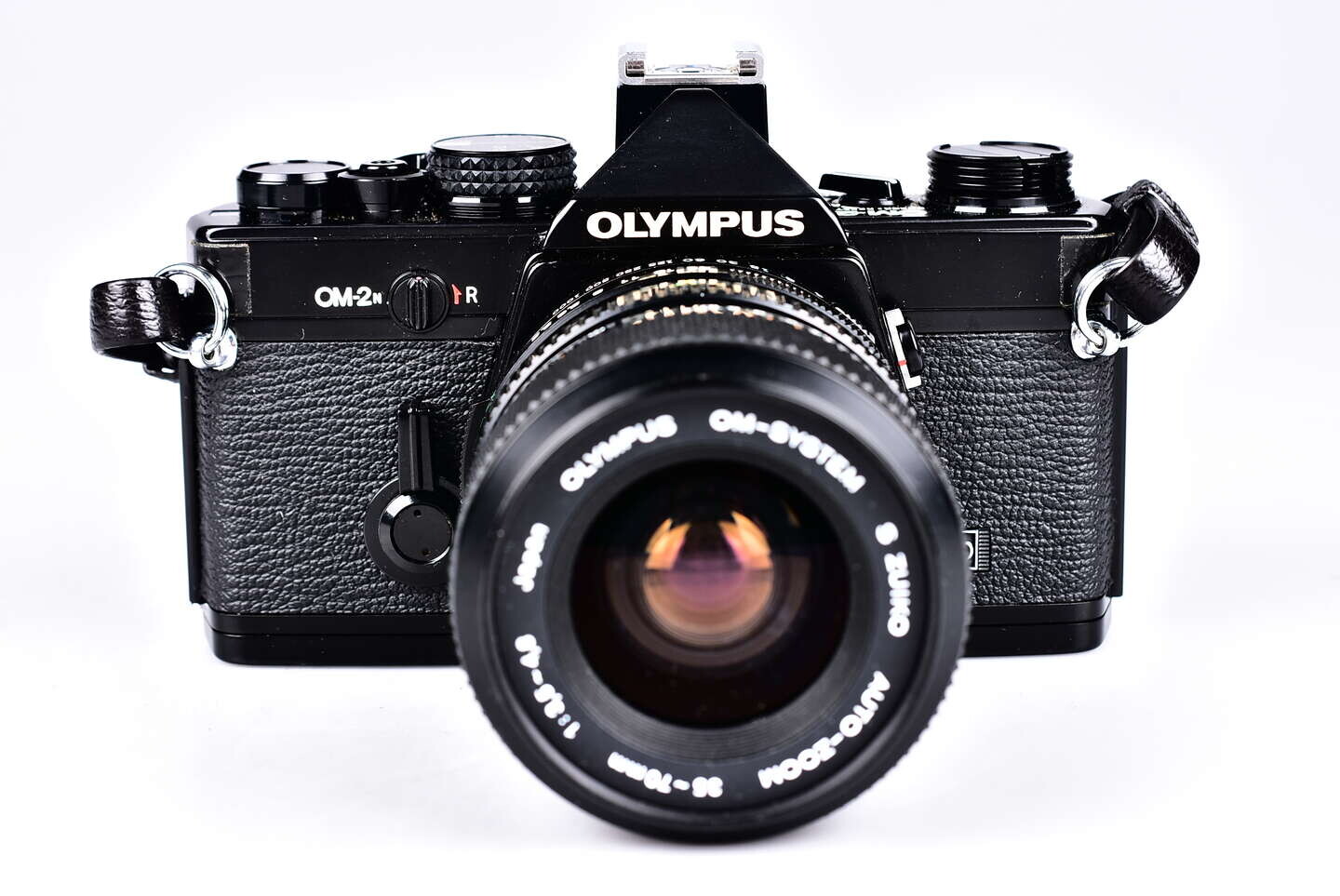 Olympus OM-2N + S Zuiko 35-70 mm bazar