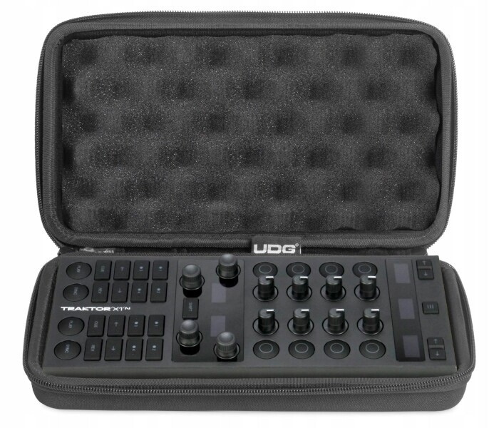 Udg Creator Ni Traktor Z1 MK2/ X1 MK3/ Reloop Mixtour Pro Hardcase Black
