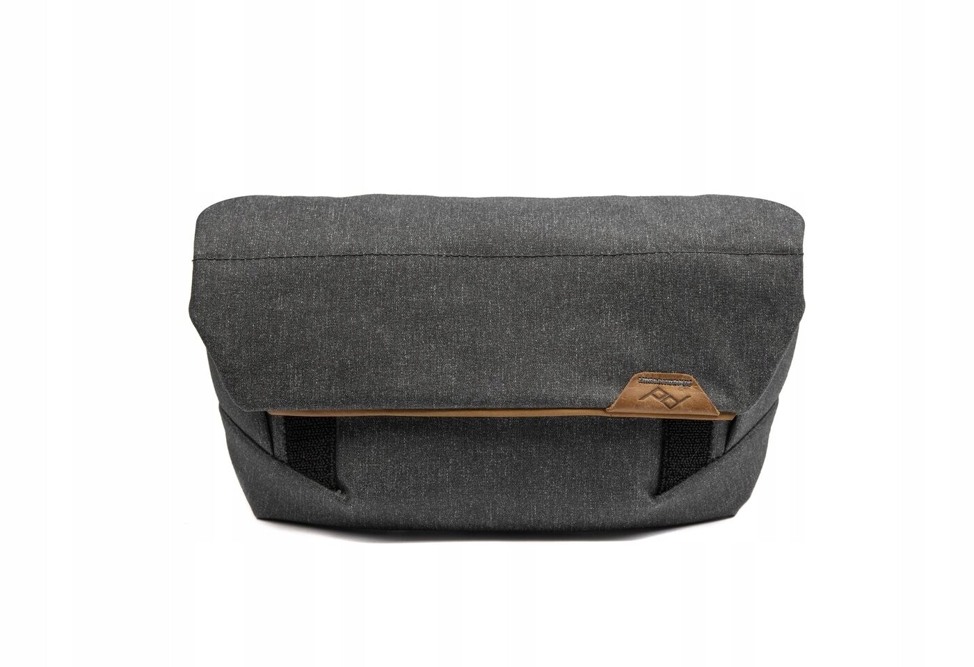 Peak Design Field Pouch Charcoal v2 – Grafitový, s páskem