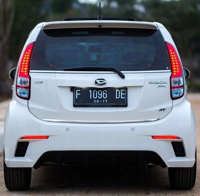 Daihatsu Sirion Chromovaná chromovaná lišta na klopu zavazadlového prostoru Tuningová krytka