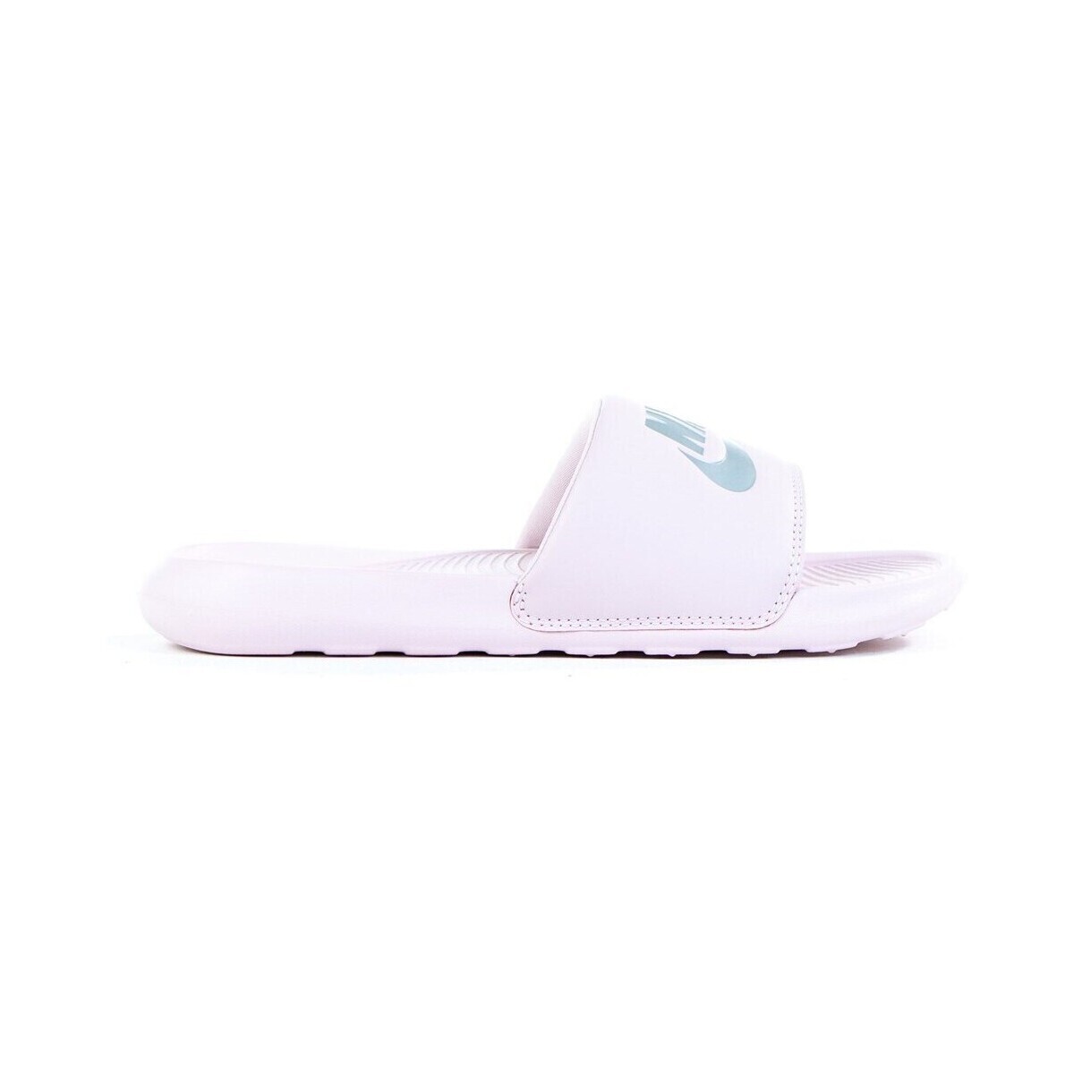 Nike  Victori One  ruznobarevne