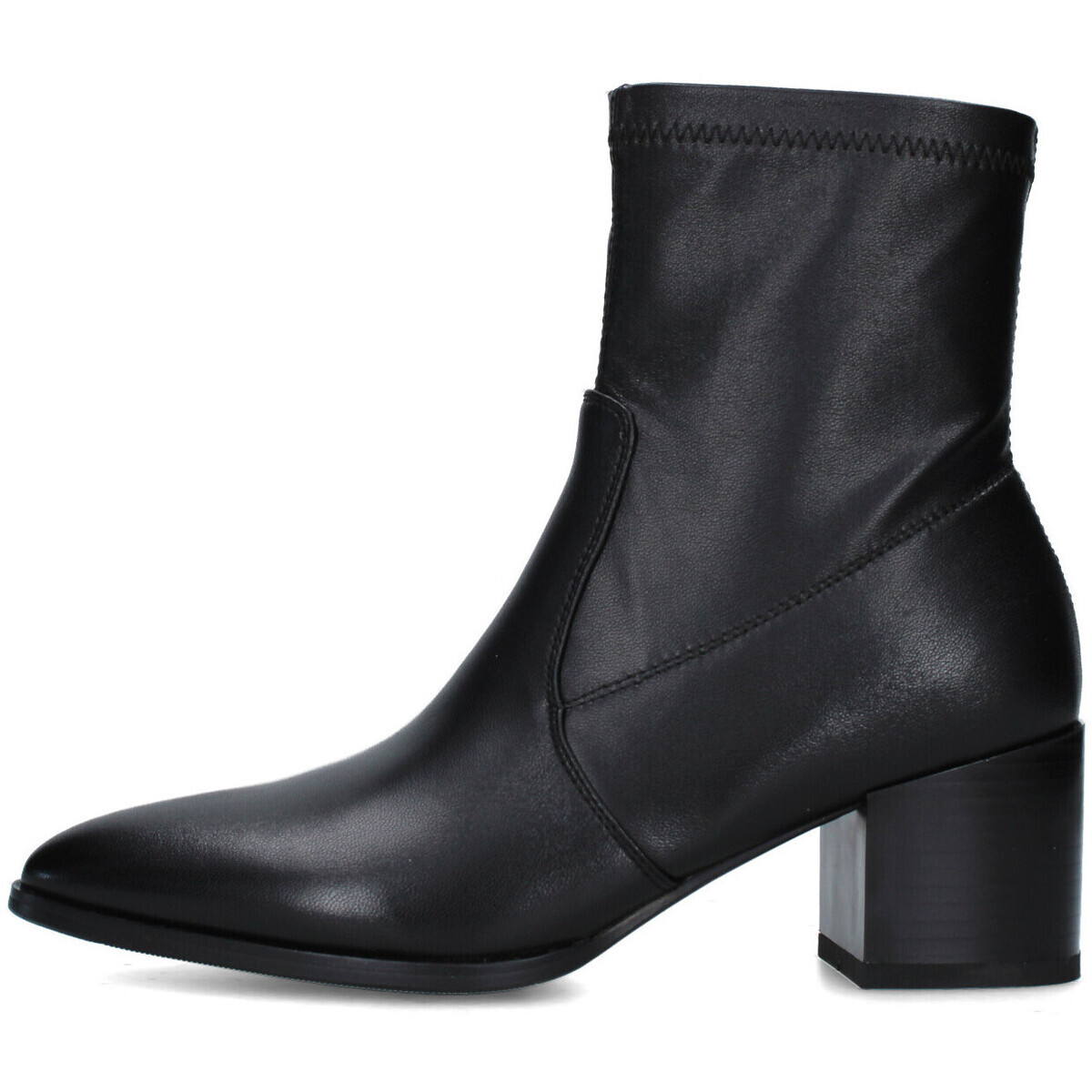 Uma Parker  617.02.25P  Černá