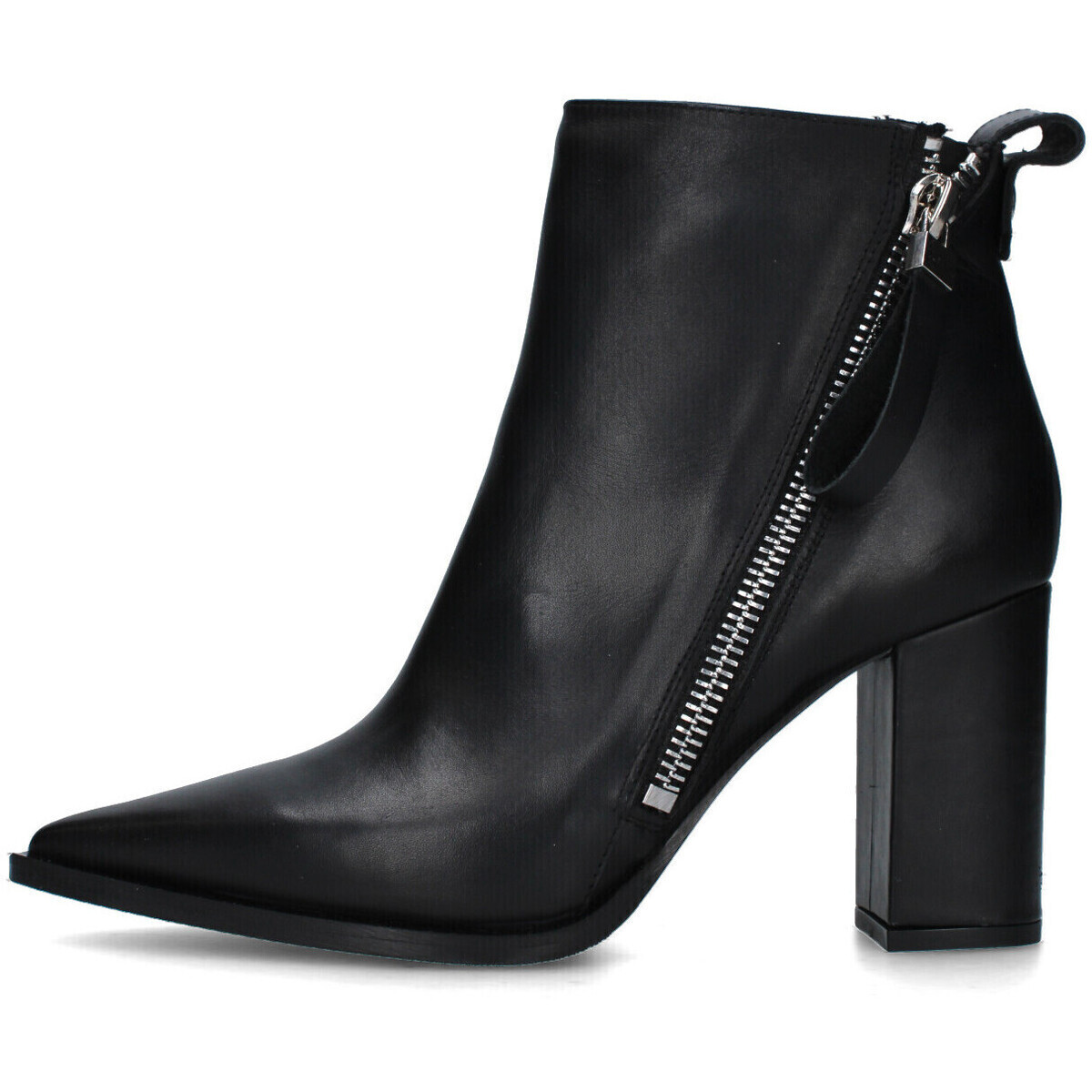 Albano  2953  Černá