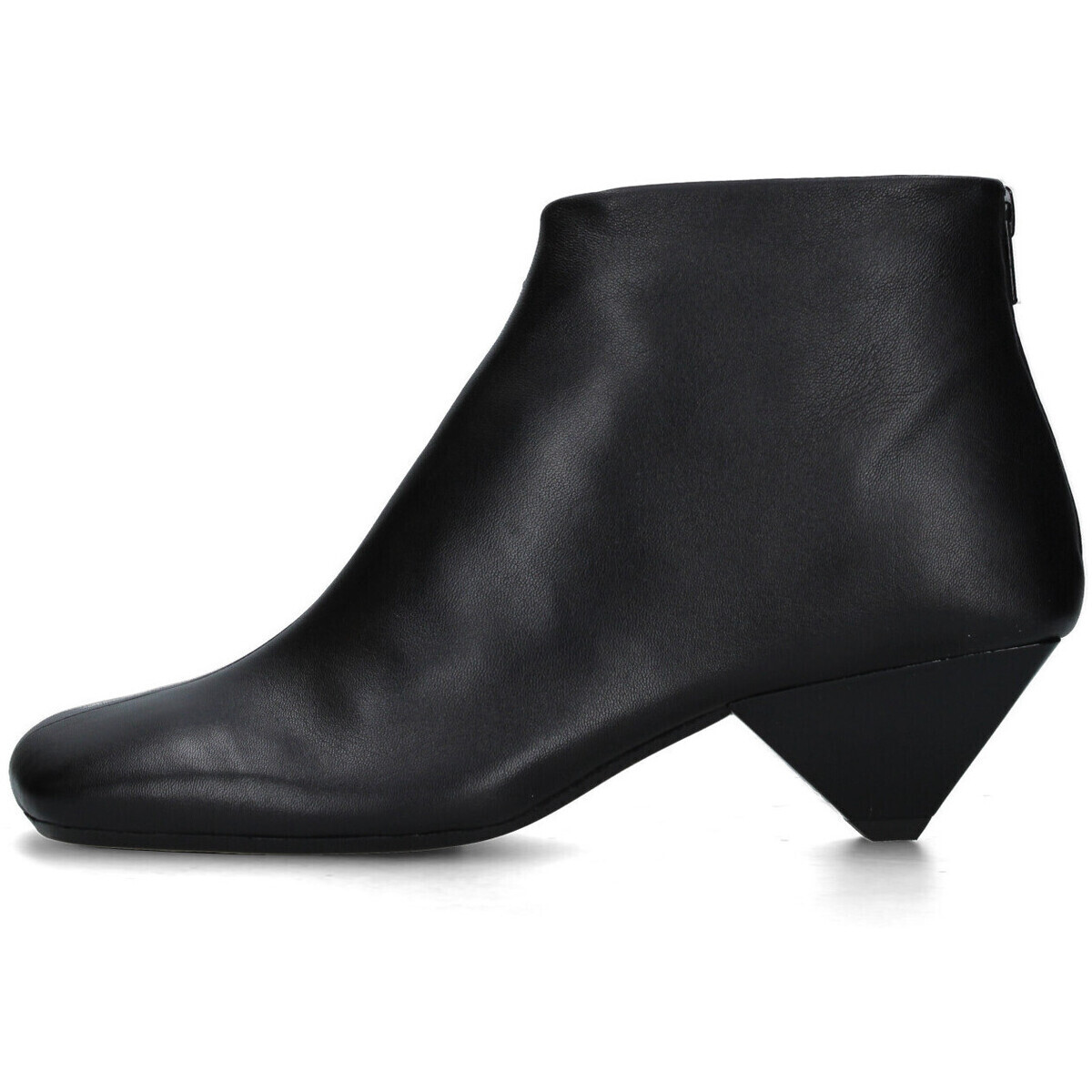 Jvam  40155  Černá