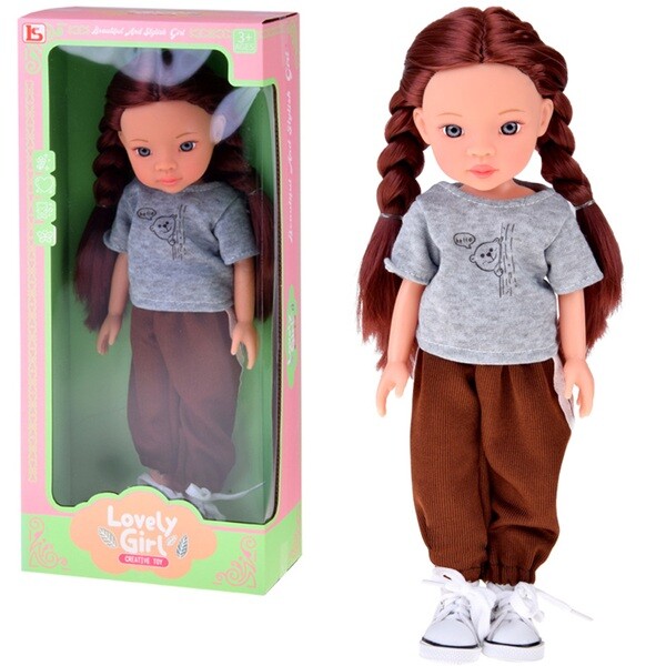 Okouzlující panenka s dlouhými hnědými vlasy ve sportovním oblečení