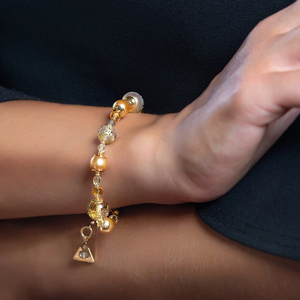 Lampglas Překrásný náramek Honey Bee z perel Lampglas BDP3