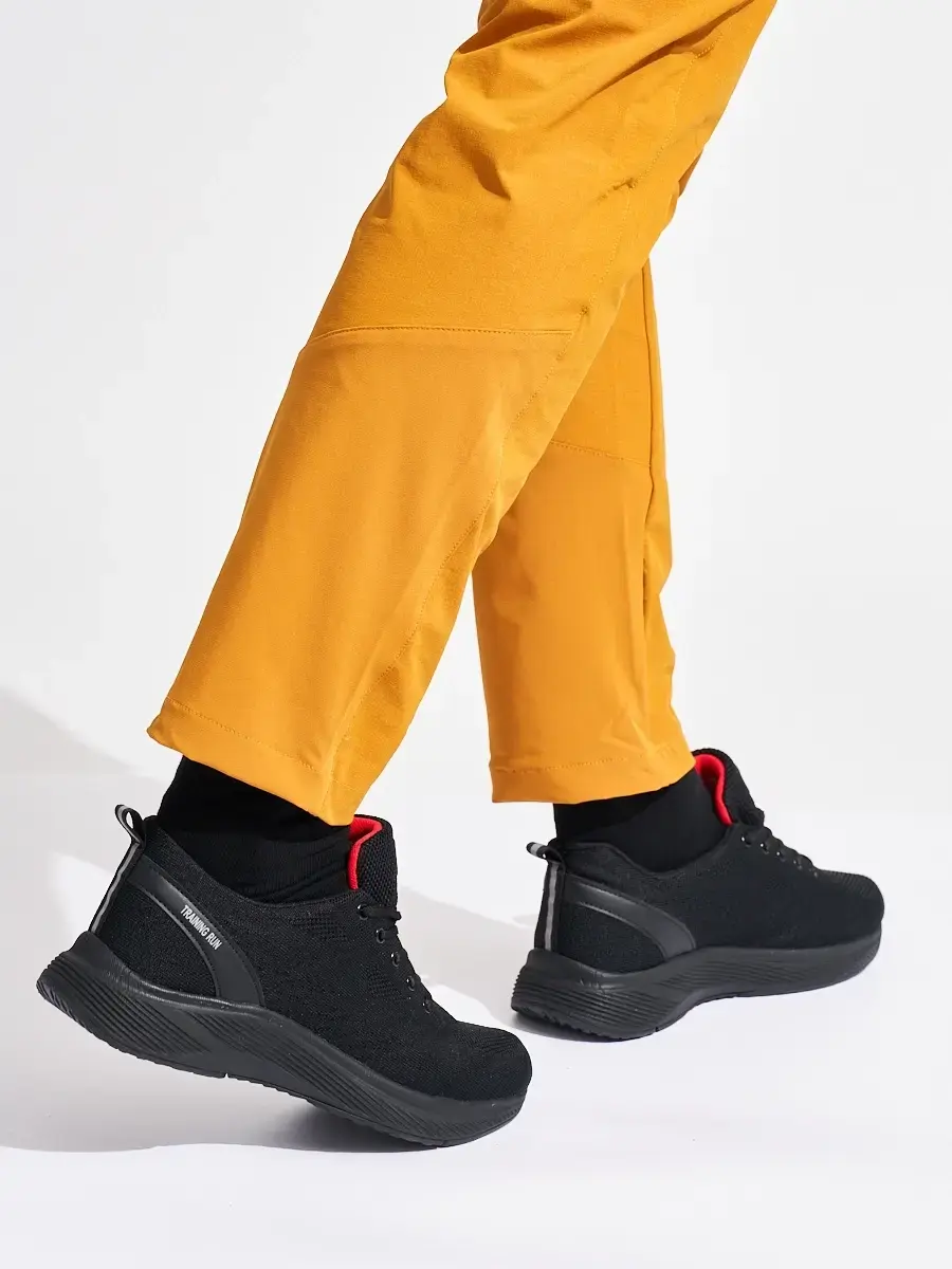 Moderní černé tenisky pánské