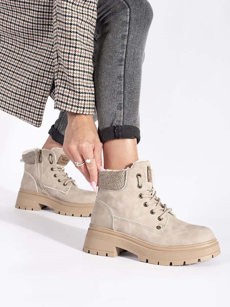 Zajímavé kotníkové boty béžové dámské na platformě