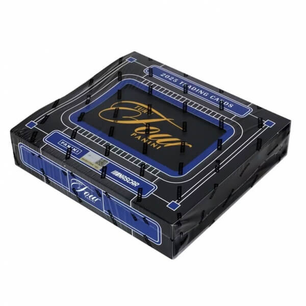 2025 Panini Turn Four Racing Hobby Box - karty Nascar závodů