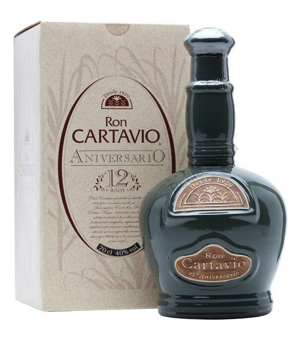 Rum Cartavio 12y ltd.v keramické lahvi KER 38%0.70l