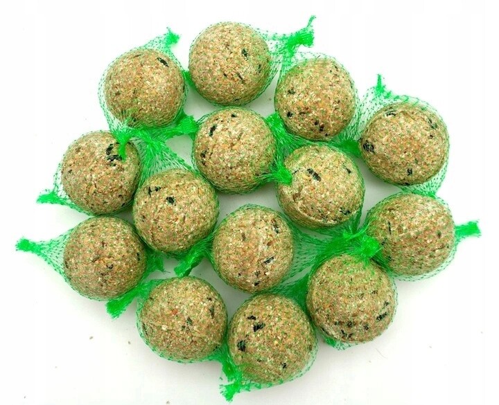 Tukové kuličky 9 kg zimní krmivo pro ptáky karton 100 ks