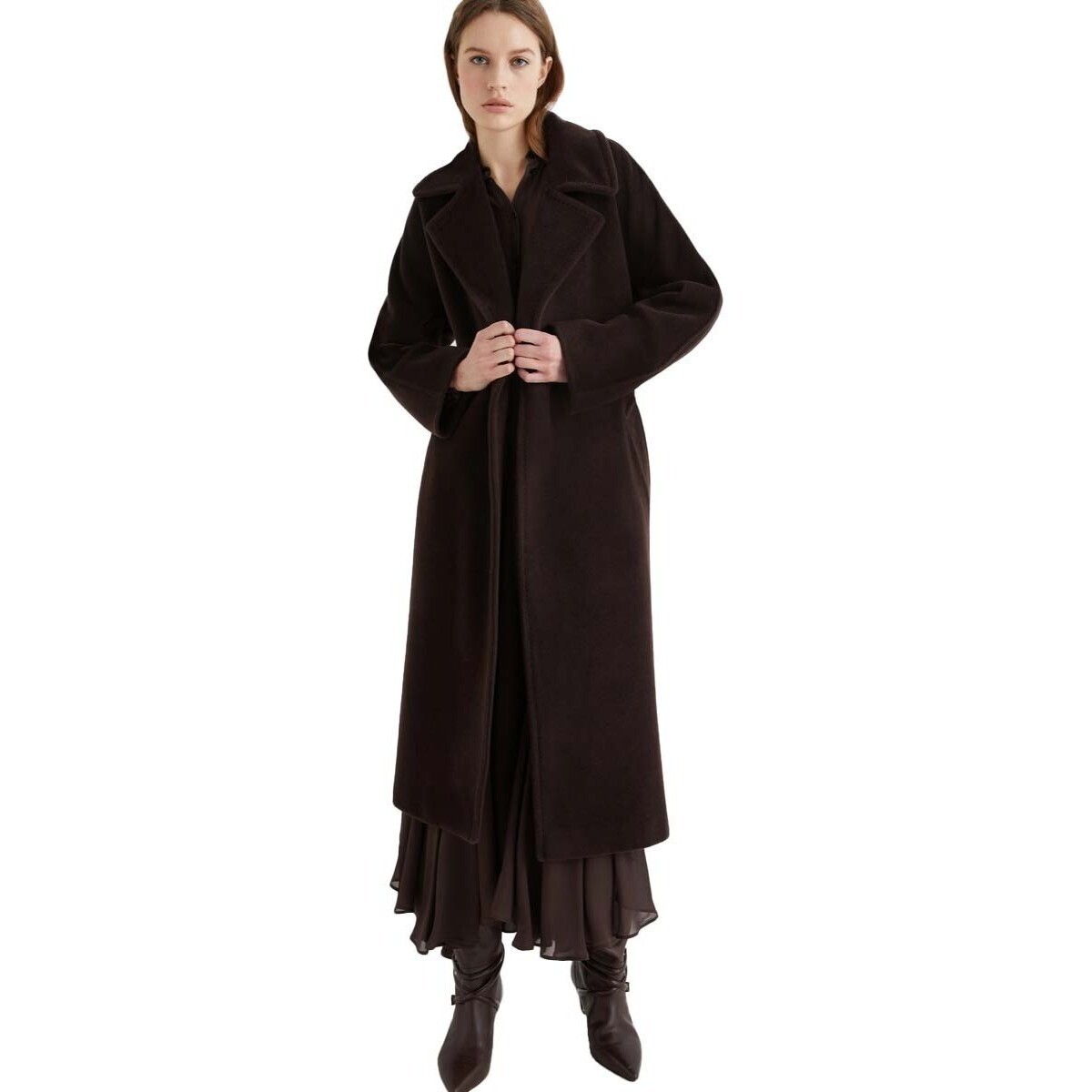 Marella  ENGLISH  Hnědá