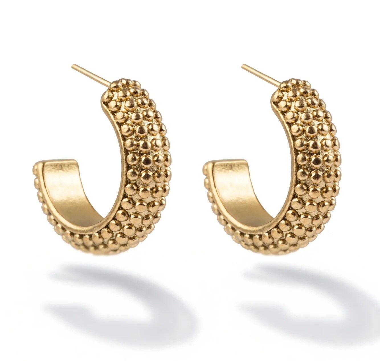 Marc Malone Stylové pozlacené náušnice Nioré MCE250345G