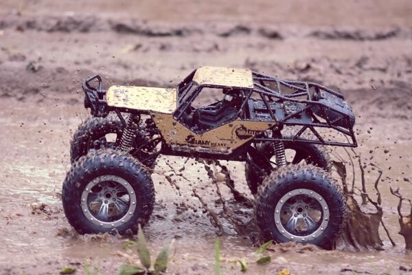 IQ models Vodotěsný MIRACLE CRAWLER - do vody, bláta a sněhu - zlatý