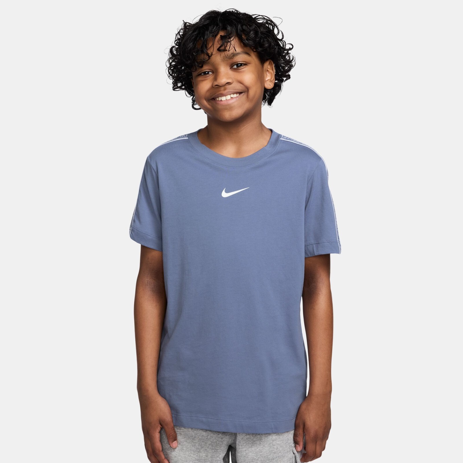 Nike Sportswear Big Kids T-Shirt L
