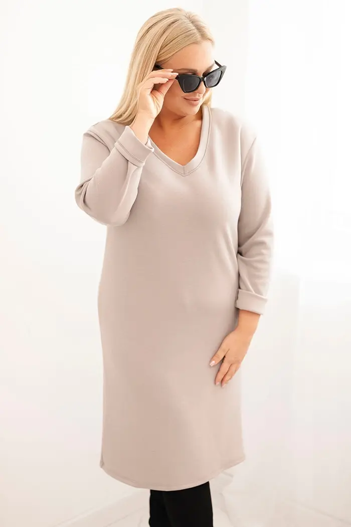 Kesi Włoski Dámské šaty Plus Size máslové s výstřihem do V a rukávem tmavě béžové