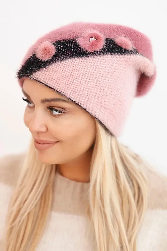 Kesi Dámská elegantní čepice s kožešinovými ozdobami a třpytivým páskem tmavě růžová