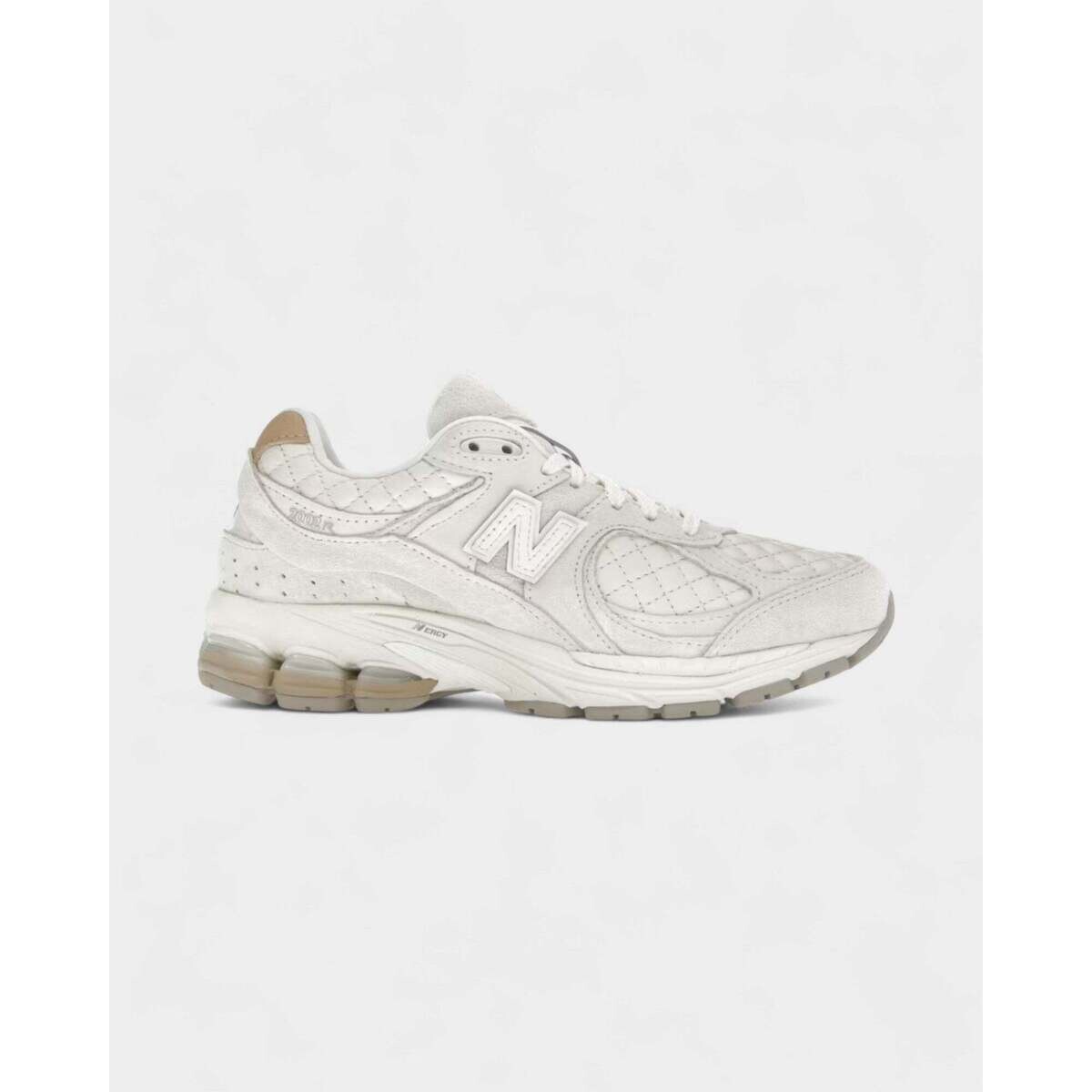 New Balance  2002R Quilted White  Bílá