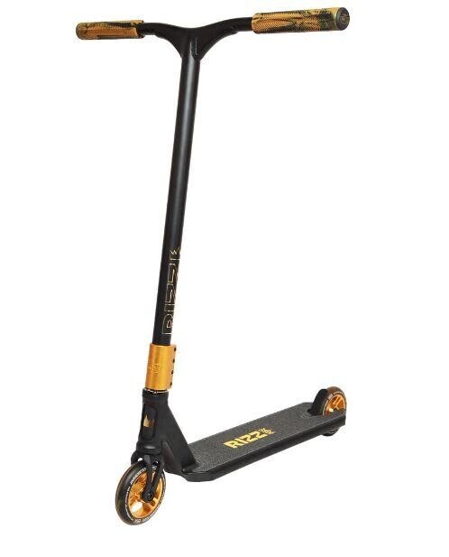 Freestyle koloběžka NKD Rizz Stunt, Černo-zlatá