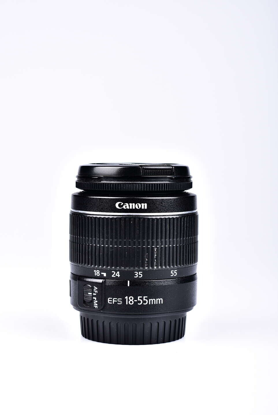 Canon EF-S 18-55 mm f/3,5-5,6 III bazar