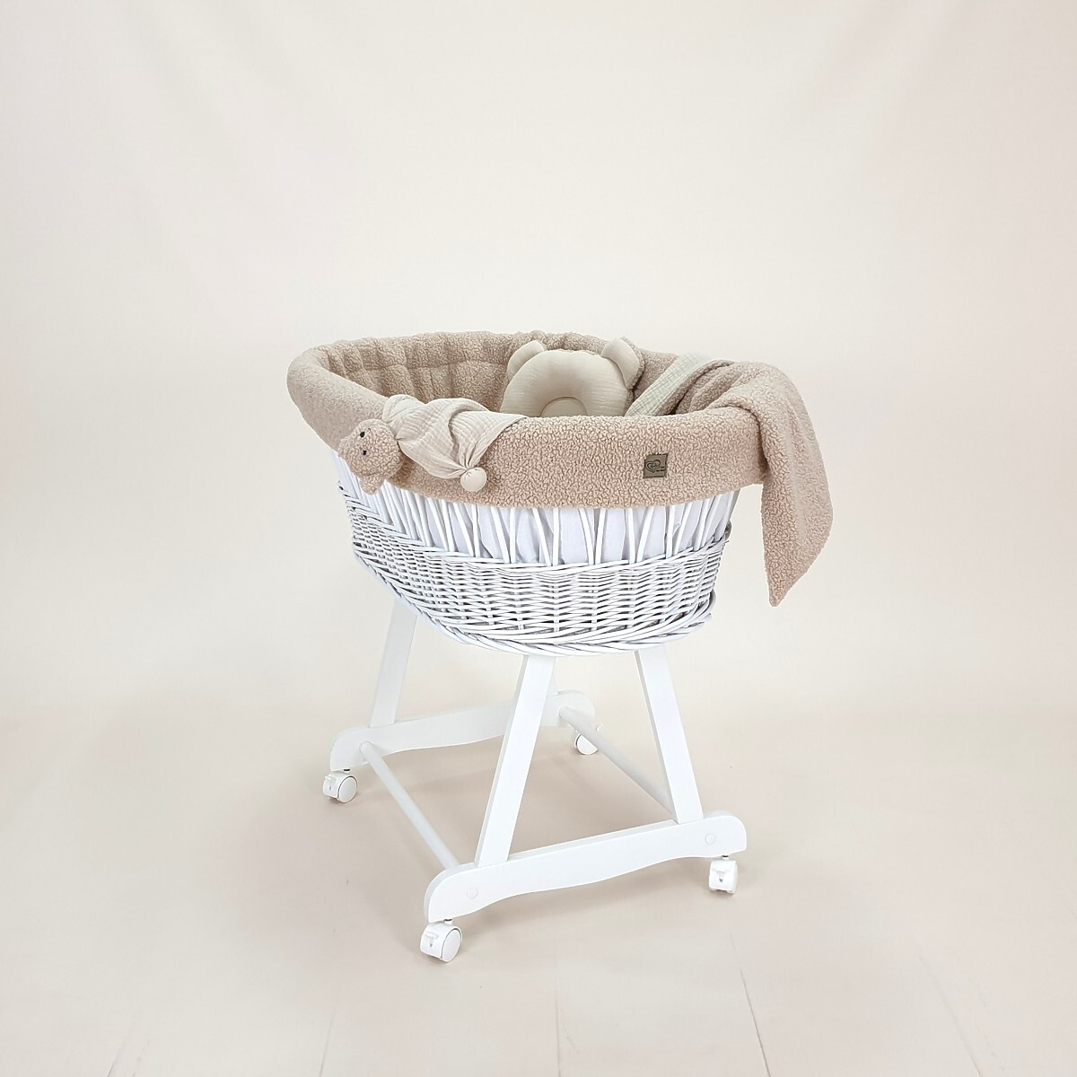 Ourbaby wicker basket white beige pillow blanket 40897-0 bílá
