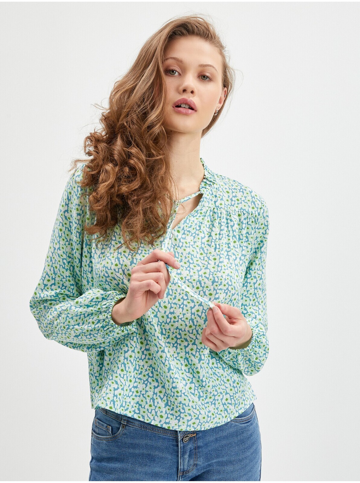 Světle zelená dámská květovaná halenka ORSAY