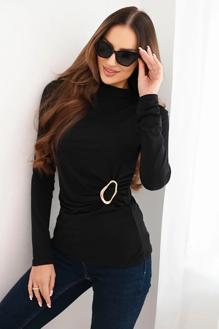 Kesi Włoski Dámská blůza z viskózy s nařasením a ozdobnou sponou černá