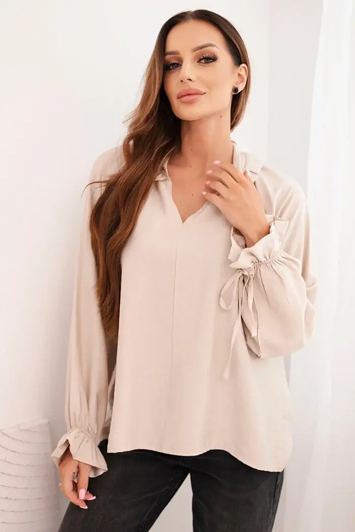 Kesi Włoski Dámská blůza z viskózy s výstřihem do V a zavazováním u rukávů béžová