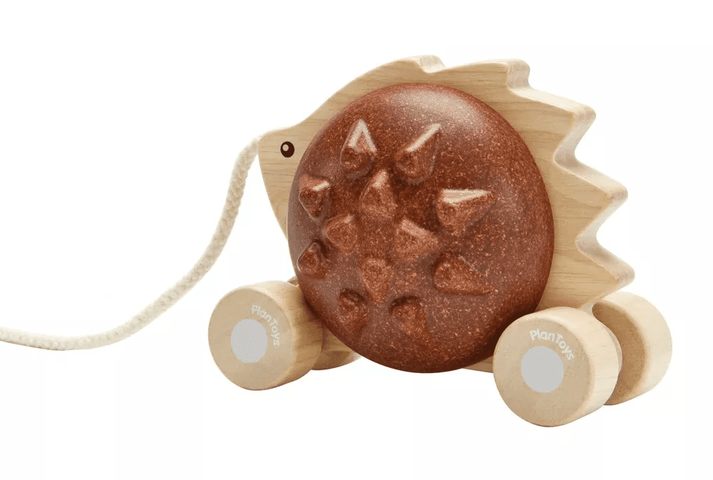PlanToys PlanToys Tahací ježek - hnědý