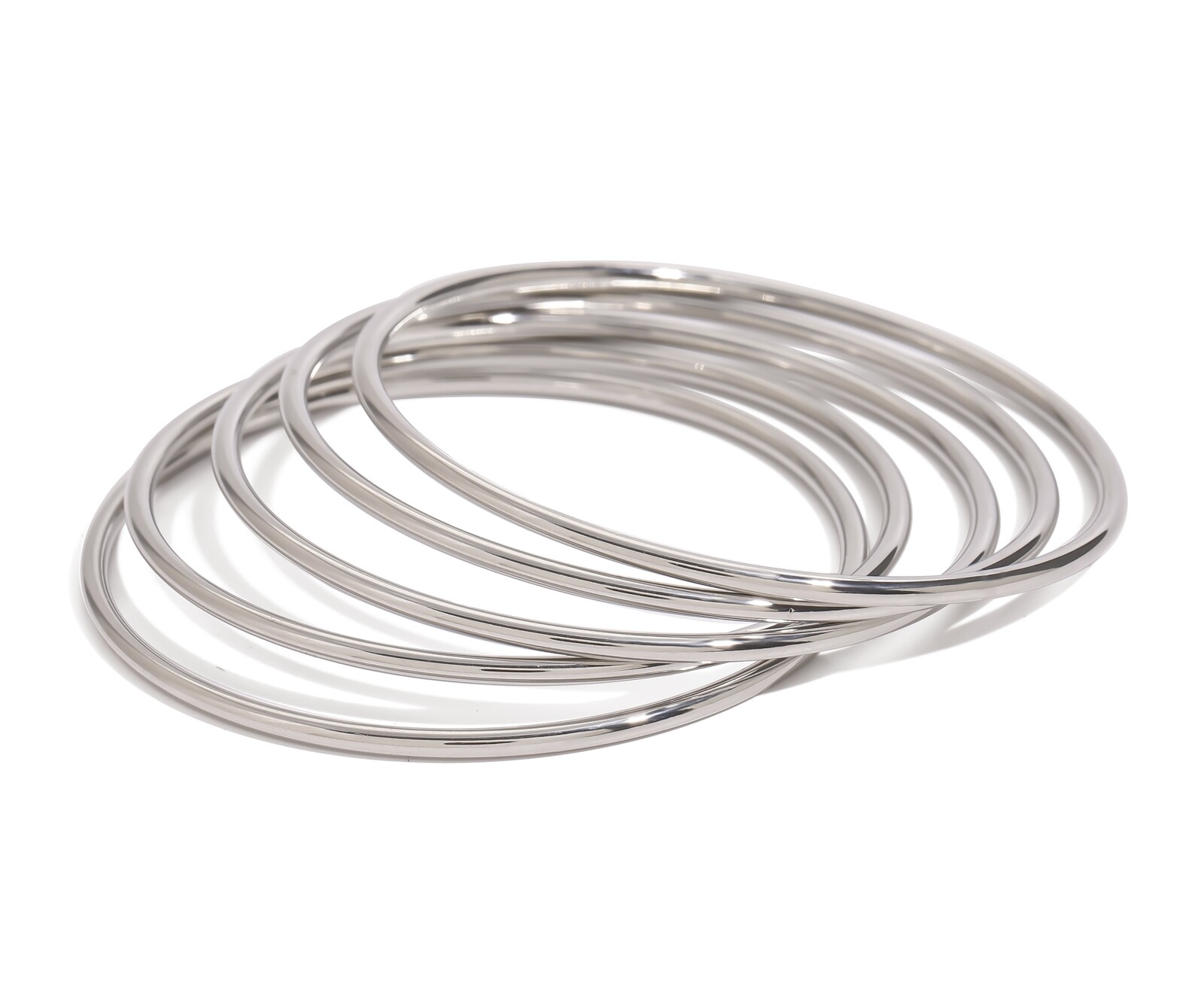 ELENYS BANGLE STEEL – sada náramků z prémiové oceli Délka náramku: Průměr 6 cm / obvod cca 18,8 cm