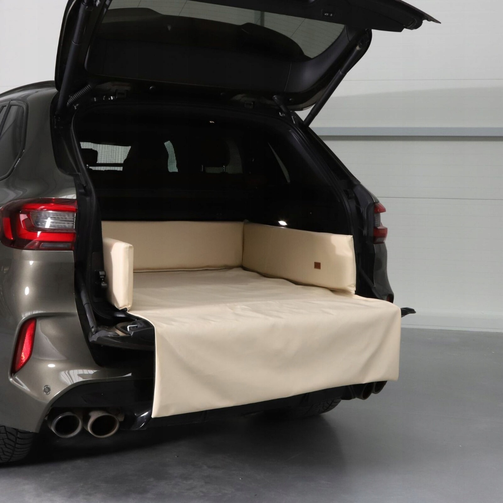 Podložka do auta pro psa do zavazadlového prostoru Pelíšek potah Eco Kůže XL