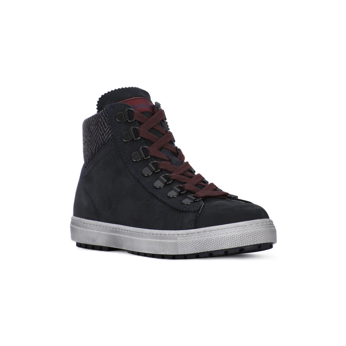 NeroGiardini  NERO GIARDINI  MANAUS WINE  Červená