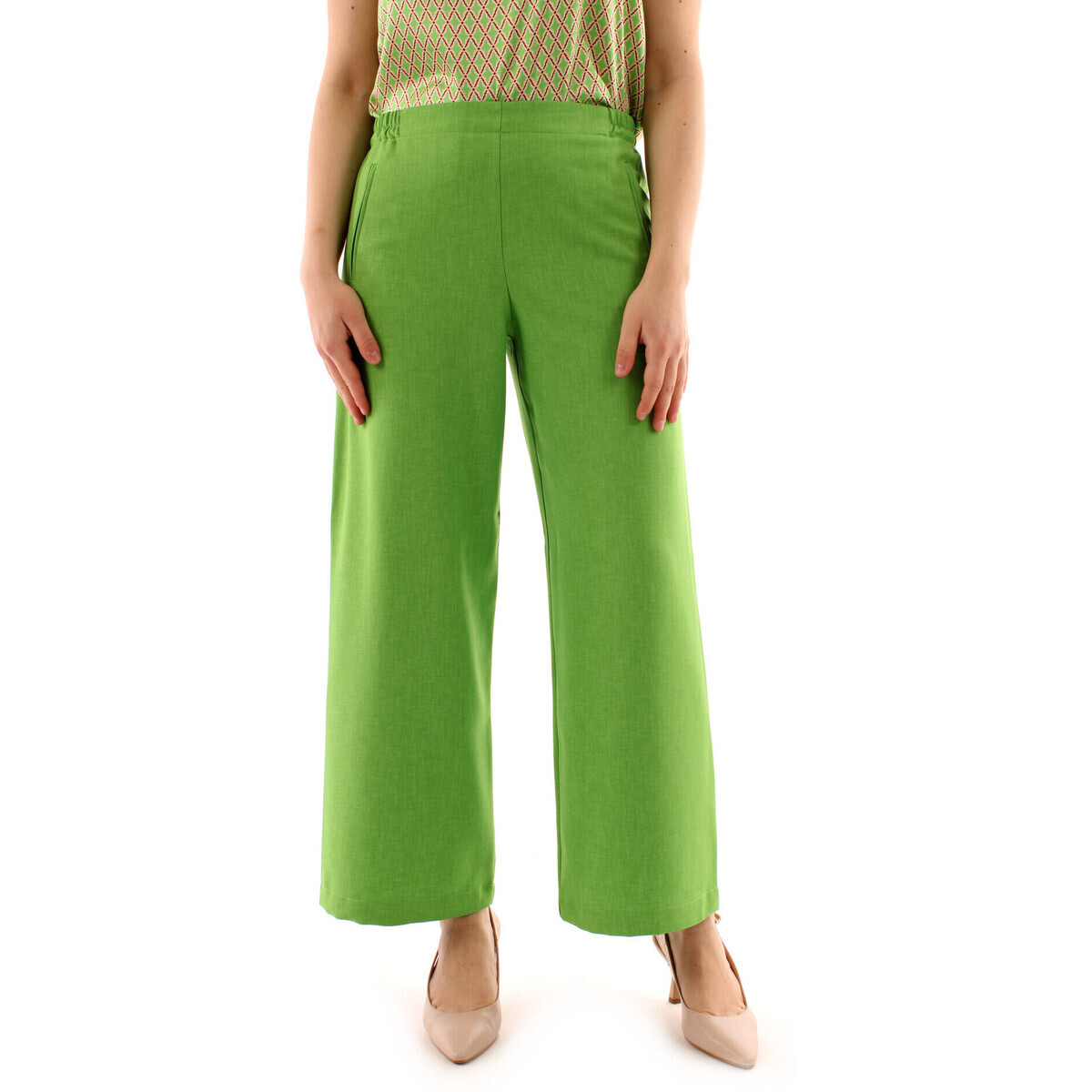 Niu'  SS24211T083  Zelená