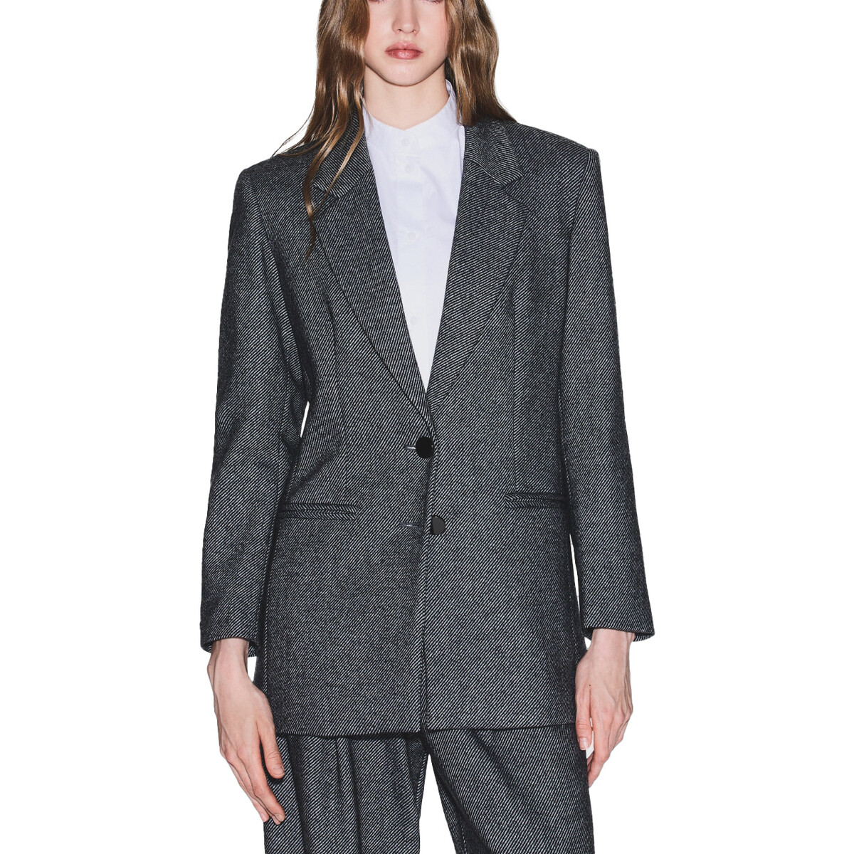 EAX  XW000693AF16146  Šedá