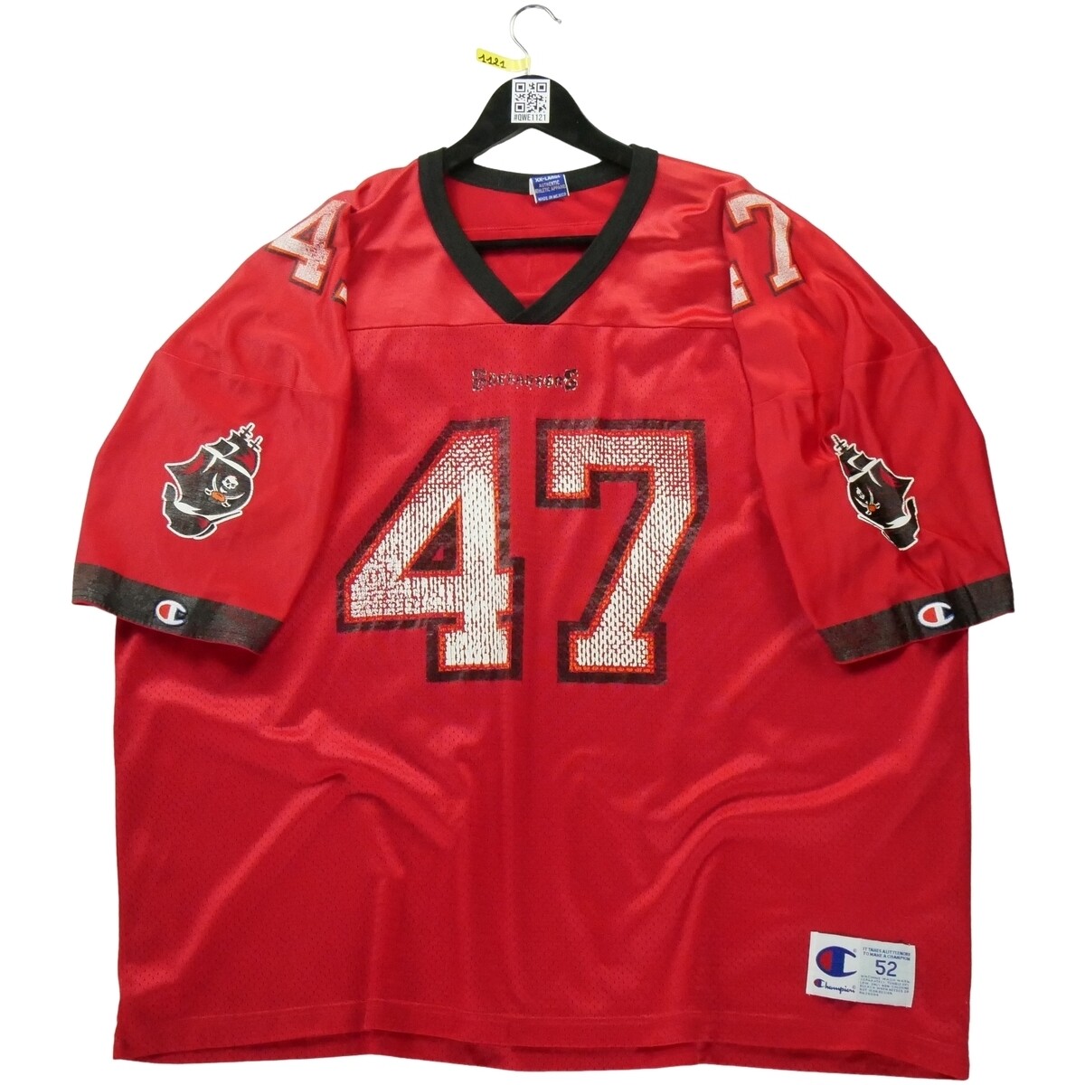 Champion  249753  Červená