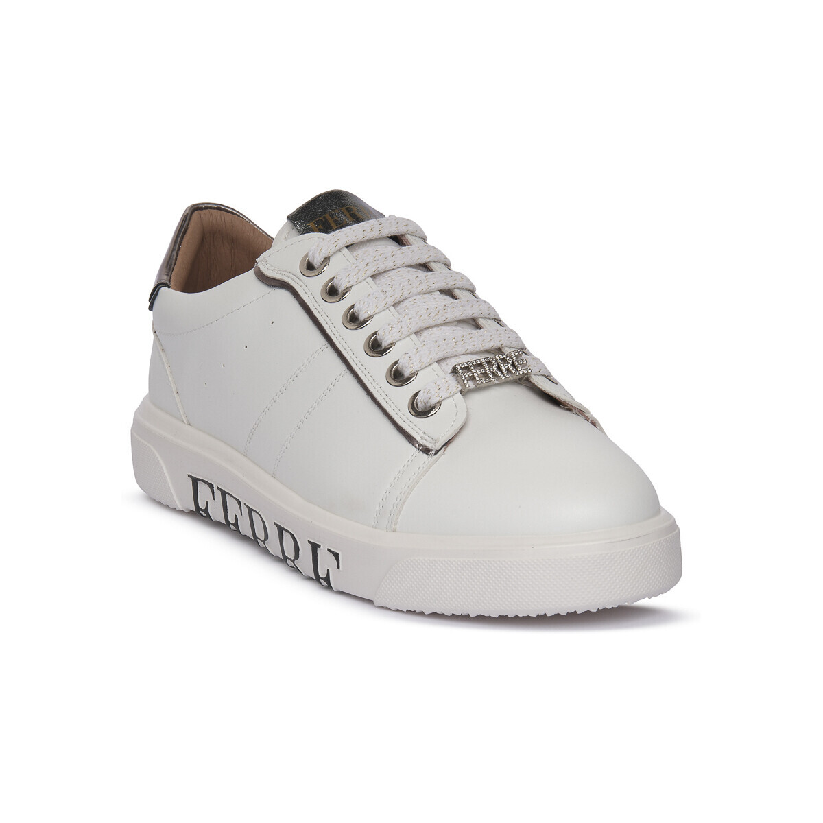 Ferre  BLAKE  Bílá