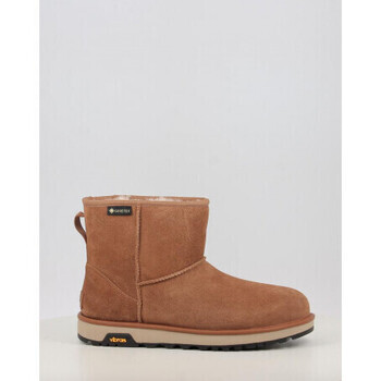 UGG  CLASSIC MINI GTX  ruznobarevne