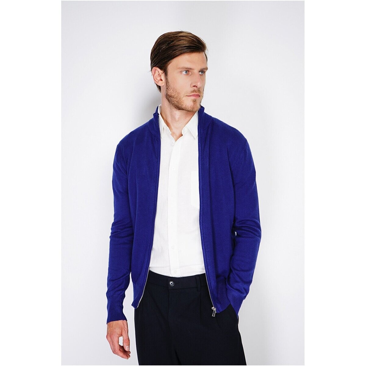 Le Cachemire Français  CF-126_BLEU_NUIT  Modrá