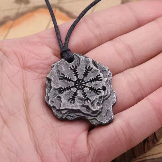 Prívěsek na krk VIKING