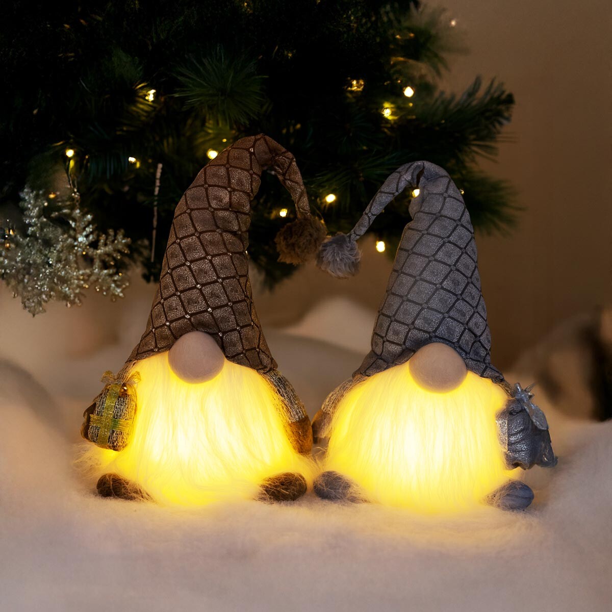 PM Euro Trading LED Vánoční skřítek, stříbrný