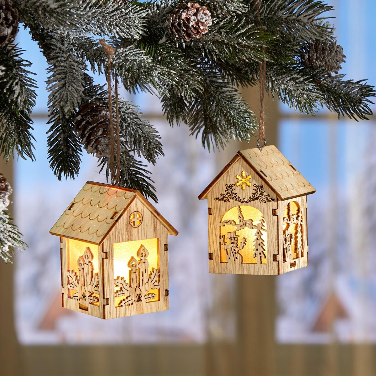 LED Závěsná dekorace Domeček se sněhulákem