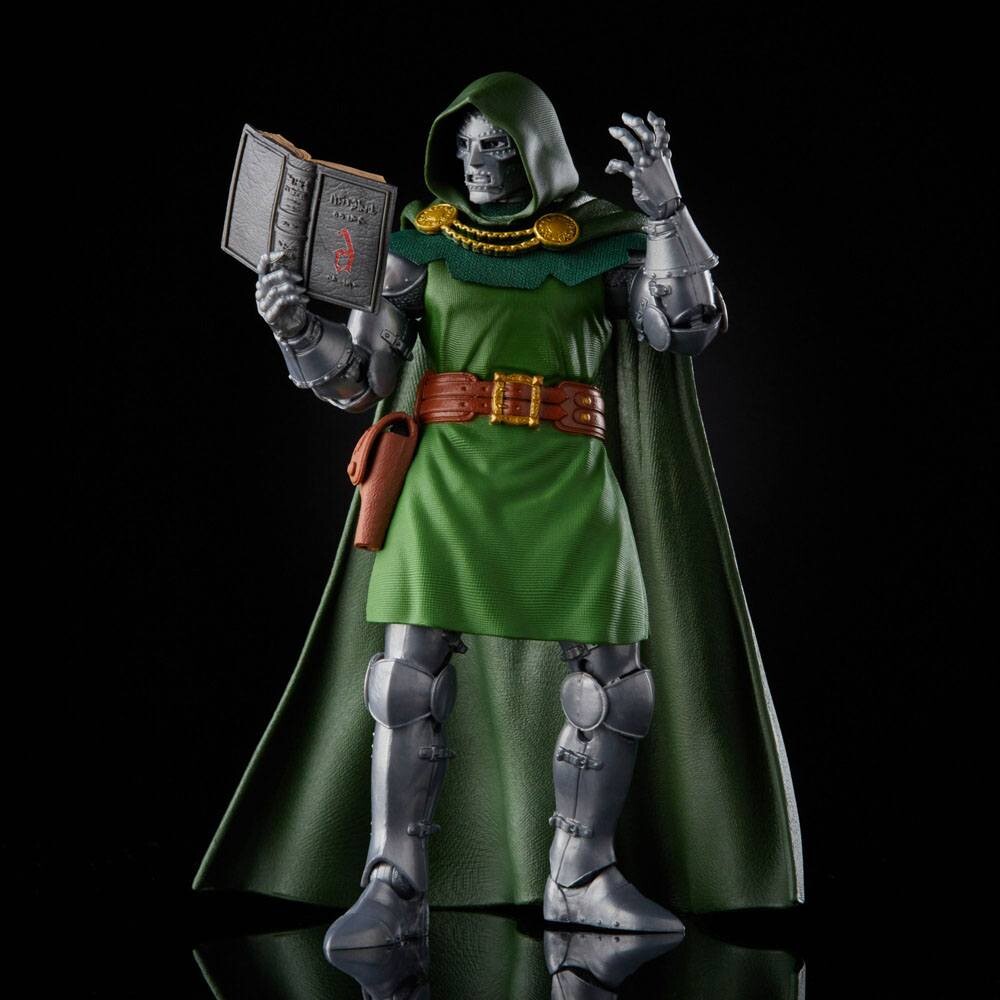 Hasbro | Fantastic Four - sběratelská figurka Dr. Doom (Marvel Retro Collection) 15 cm
