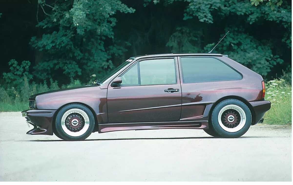 Rieger Tuning Rieger boční práh widebody II mont. strana pravá pro Volkswagen Polo 2/3 kupé, r.v. 75-94, GFK (laminát)