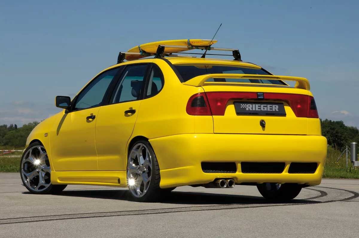 Rieger Tuning Rieger zadní nárazník pro Seat Cordoba 6K, C sedan, plast ABS bez povrchové úpravy